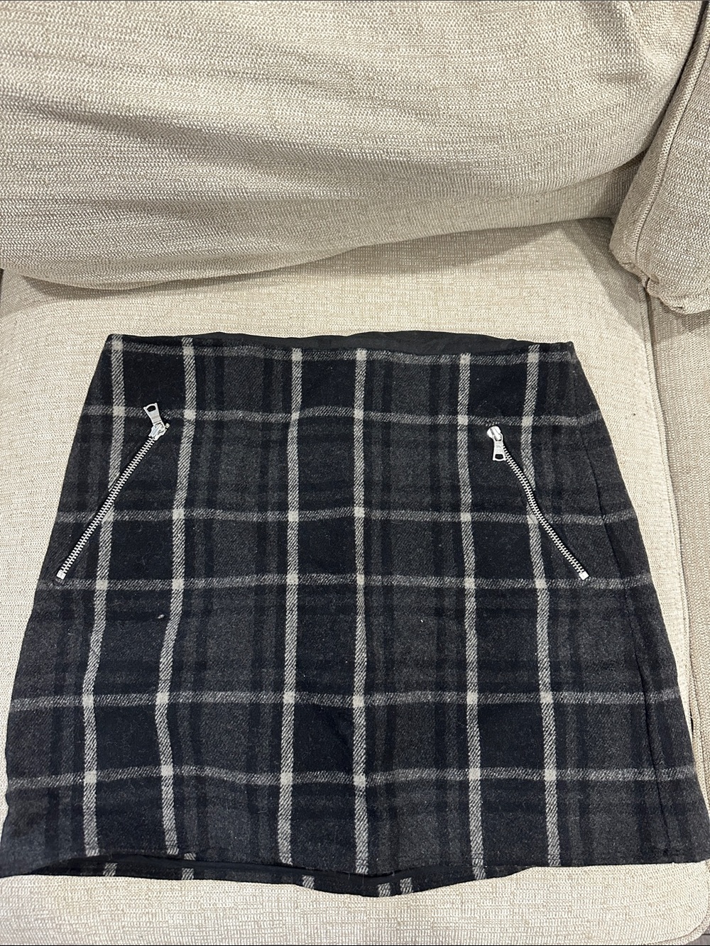 GAP Black Plaid Mini Skirt with Silver Zip Details